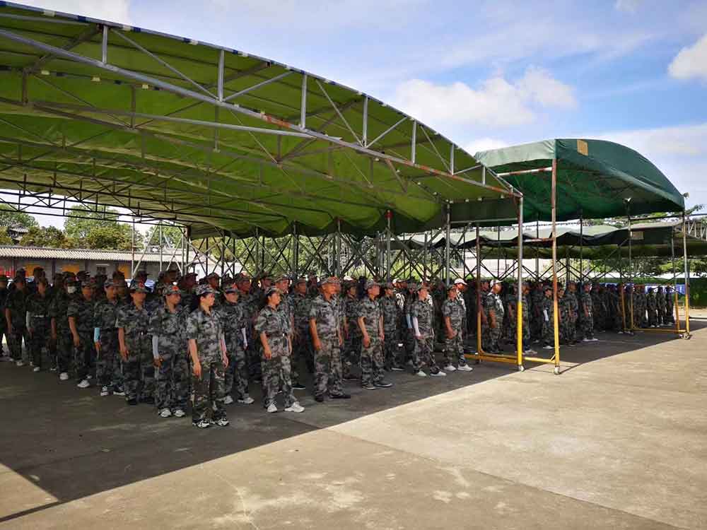 00 后团建：在碰撞与共鸣中看见