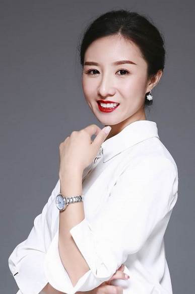 东莞内训公司中国国家认证高级礼仪讲师张濛老师